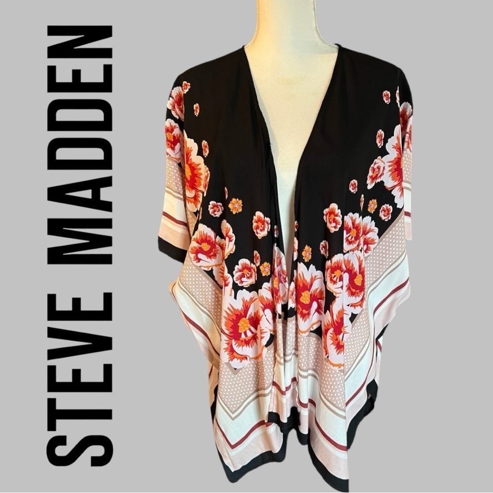STEVE MADDEN~Stunning Kimono with Exquisite Floral Design -NEW